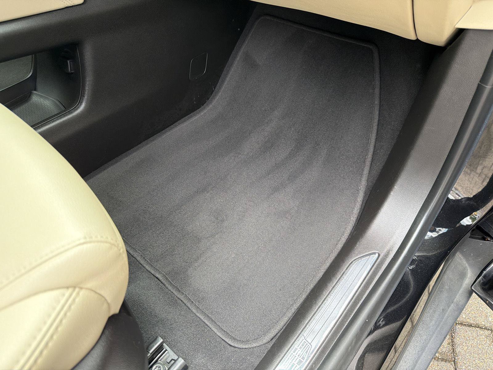 Used 2019 Cadillac XT5 FWD image 35
