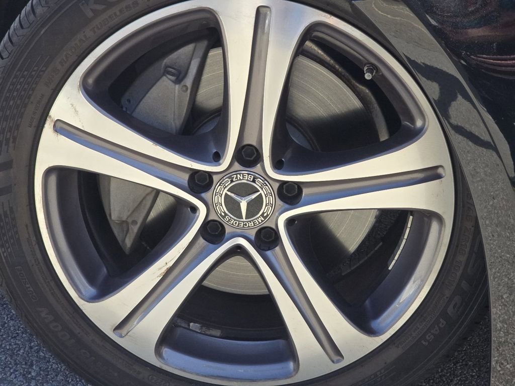 Used 2020 Mercedes-Benz E 350 Sedan w/ Premium Package image 10