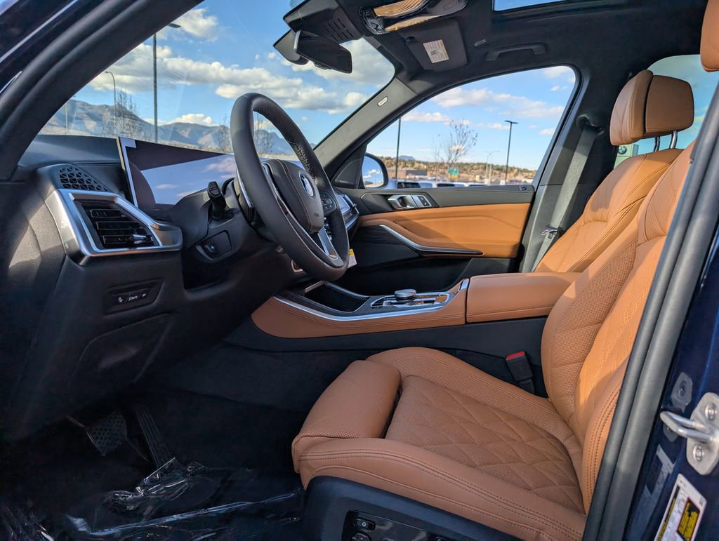 New 2026 BMW X5 xDrive50e w/ Climate Comfort Package image 11