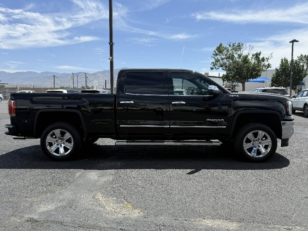 Used 2018 GMC Sierra 1500 SLT AWD/4WD image 4