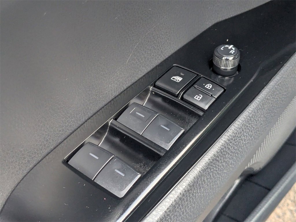 Used 2025 Toyota Camry LE image 15