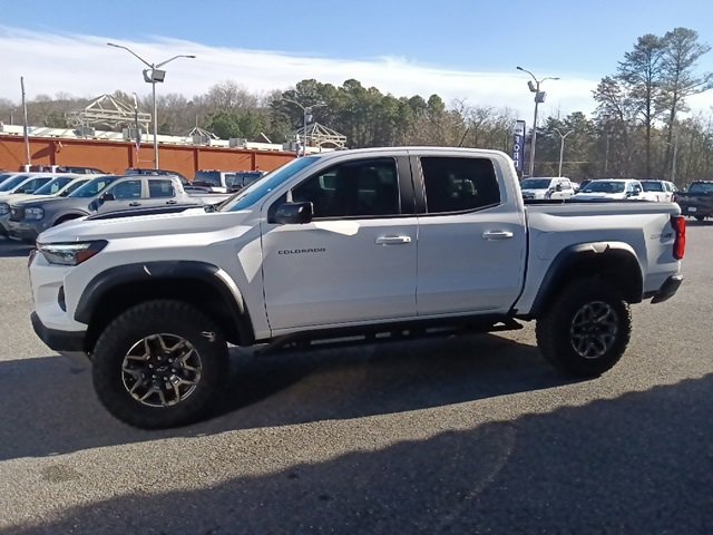 Used 2024 Chevrolet Colorado ZR2 w/ ZR2 Convenience Package III image 6