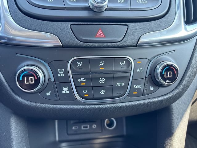 Used 2020 Chevrolet Equinox LT FWD image 19