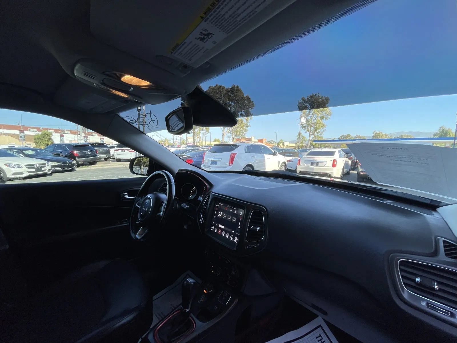 Used 2020 Jeep Compass Trailhawk AWD/4WD image 12