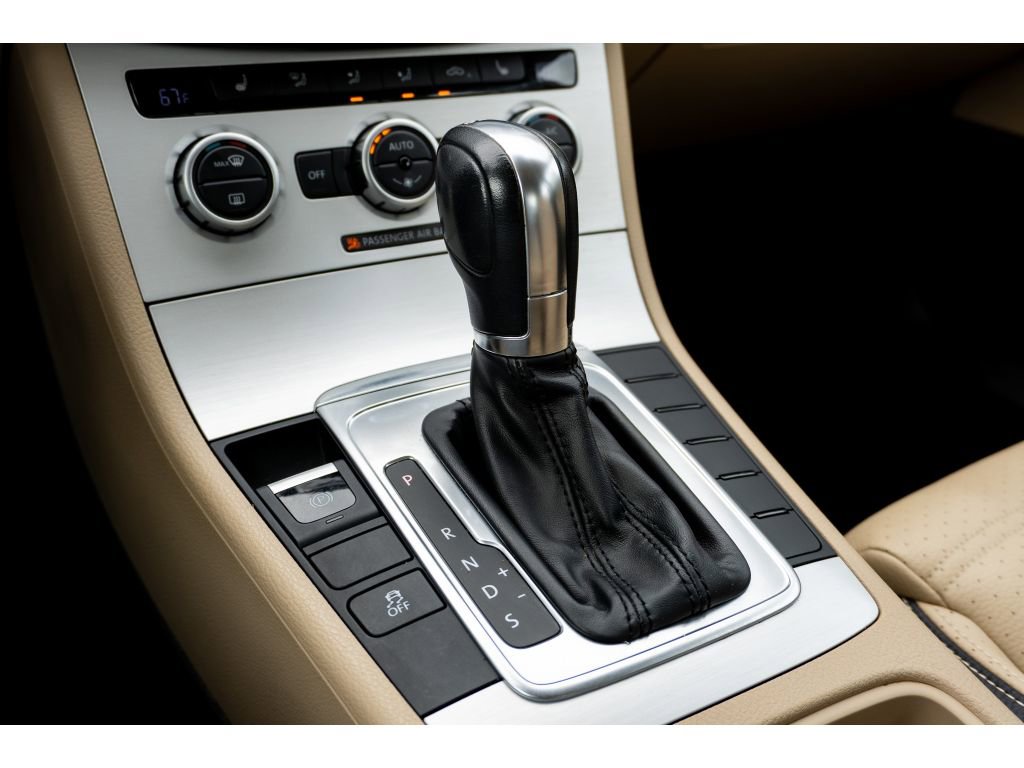 Used 2014 Volkswagen CC Sport image 22