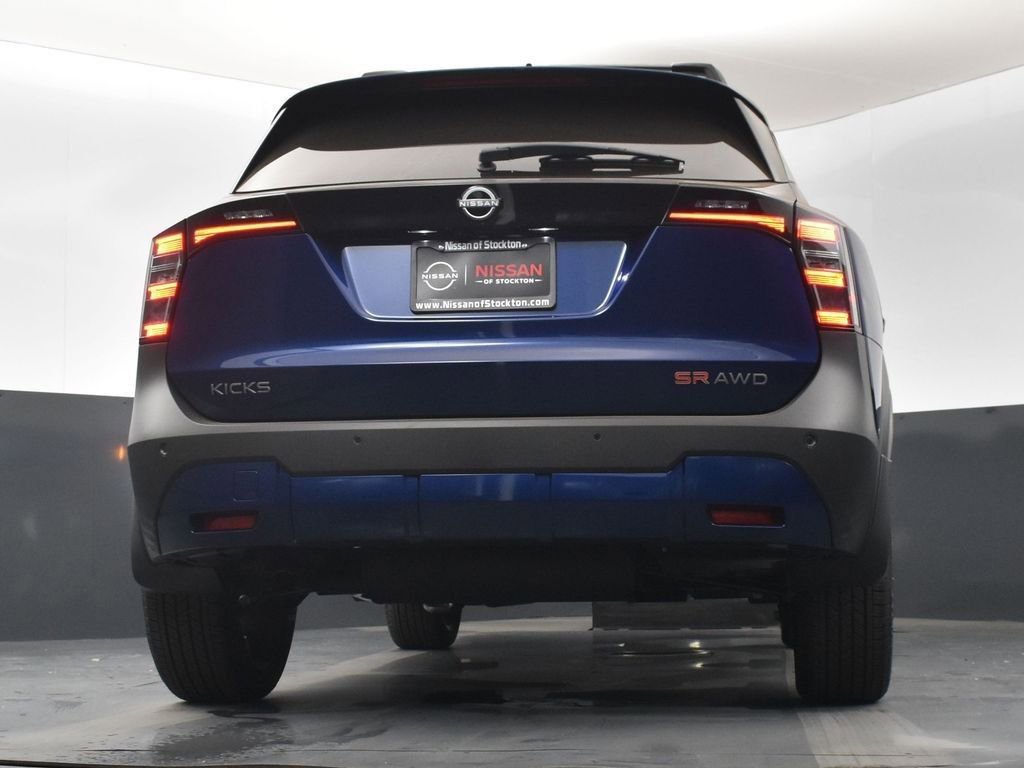 New 2026 Nissan Kicks SR w/ Cold Weather Package image 42