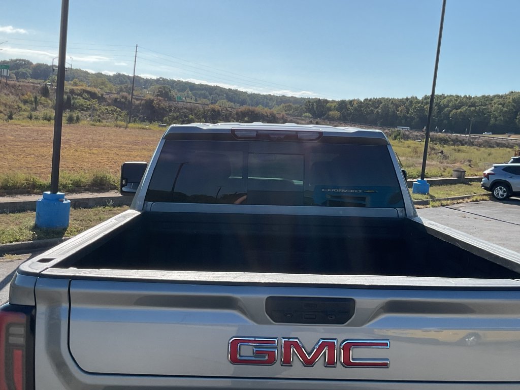 Used 2024 GMC Sierra 2500 AT4 w/ AT4 Premium Plus Package AWD/4WD image 8