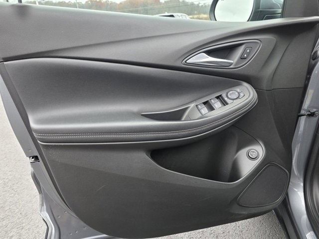 Used 2021 Buick Encore GX Select image 17