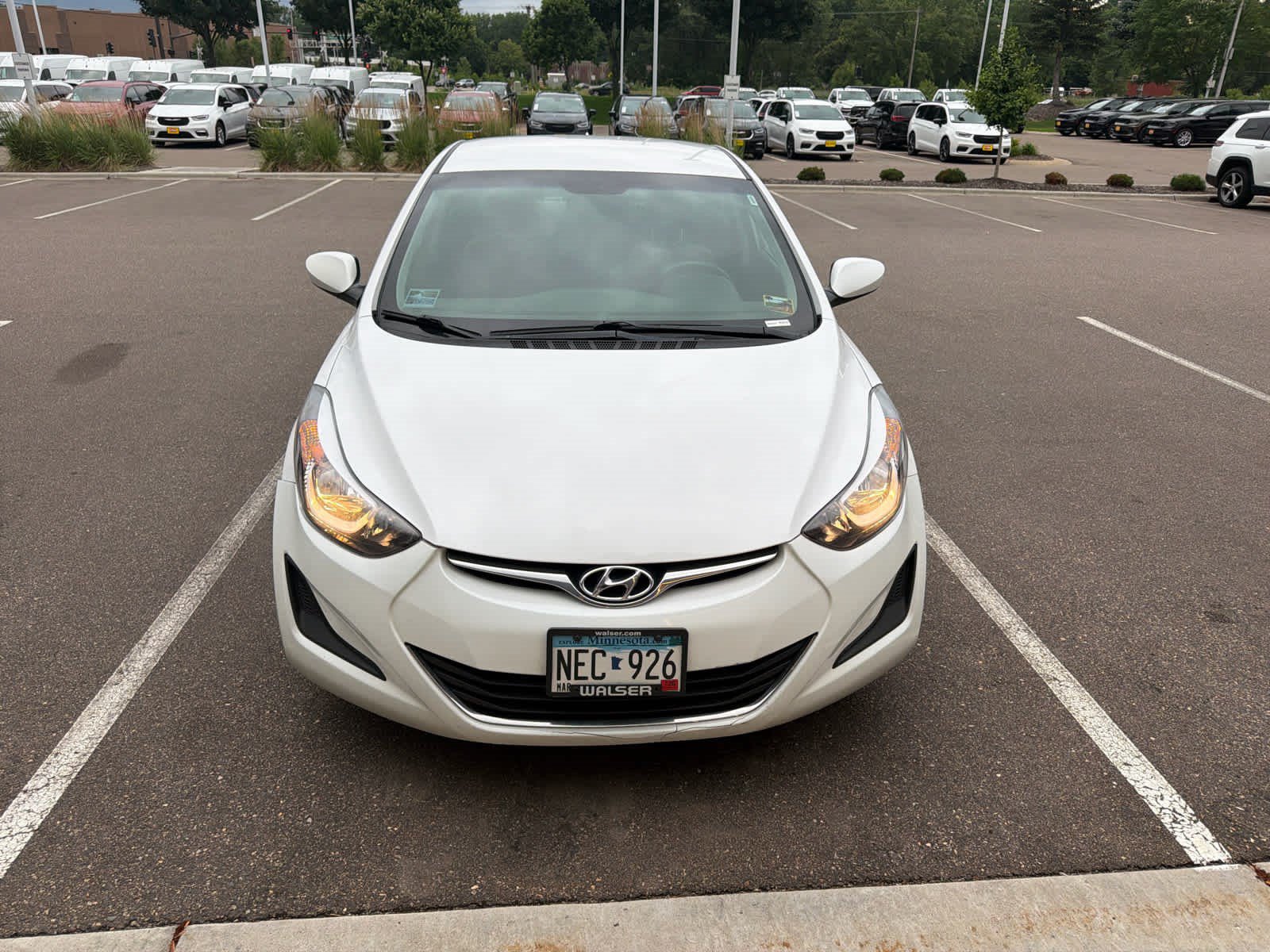 Used 2015 Hyundai Elantra SE FWD image 3