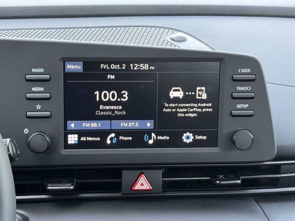 New 2026 Hyundai Elantra Sport FWD image 18