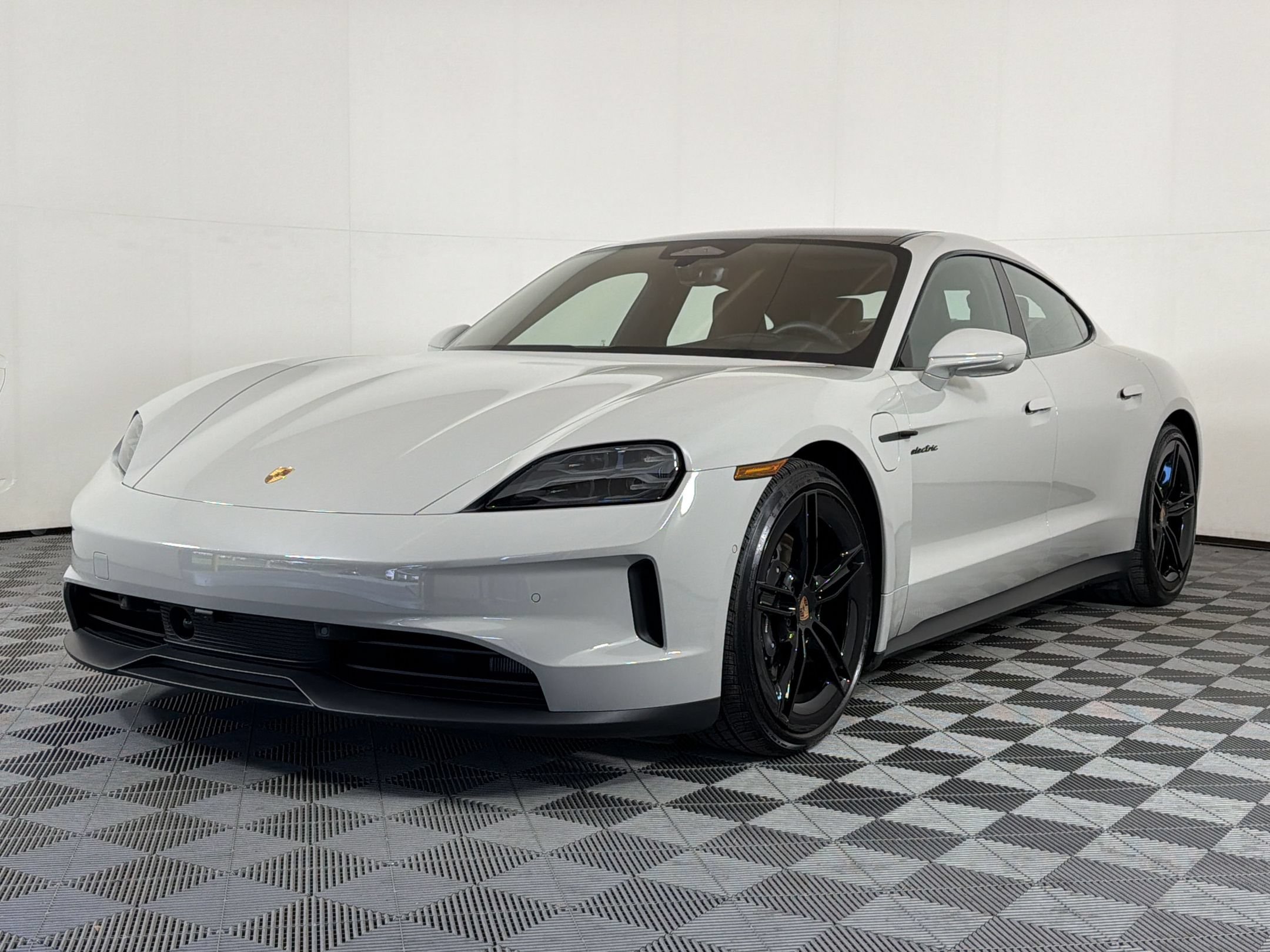 Certified 2026 Porsche Taycan RWD image 1