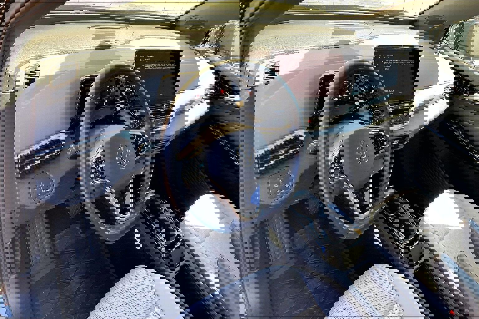 Certified 2022 Volkswagen ID.4 Pro S w/ Gradient Package image 13