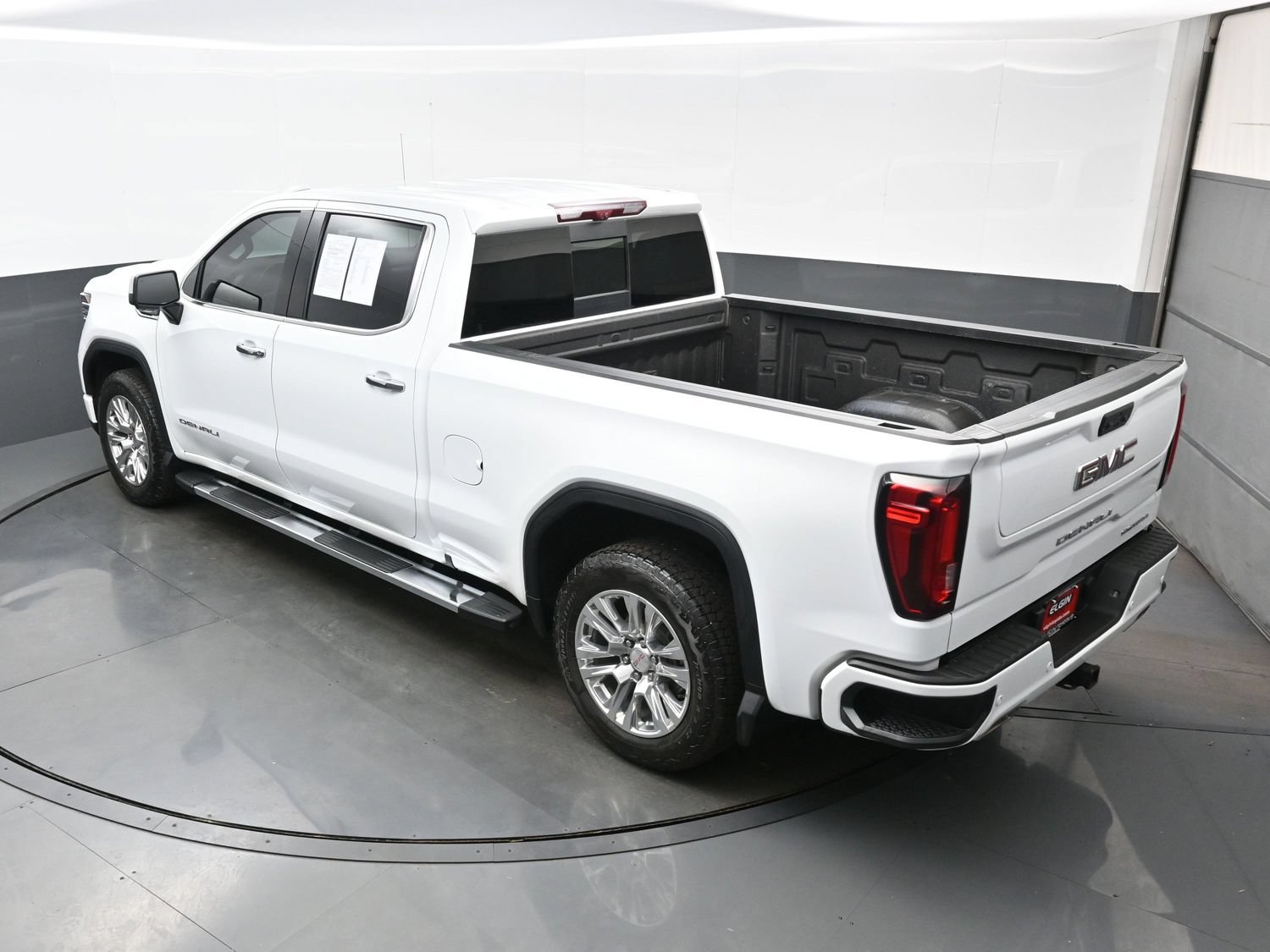 Used 2023 GMC Sierra 1500 Denali w/ Technology Package AWD/4WD image 37