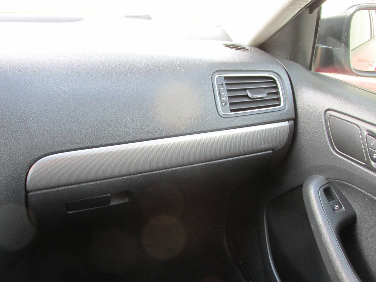 Used 2014 Volkswagen Jetta S image 21
