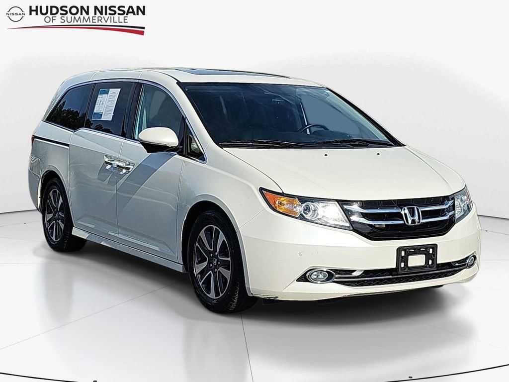 Used 2016 Honda Odyssey Touring image 1