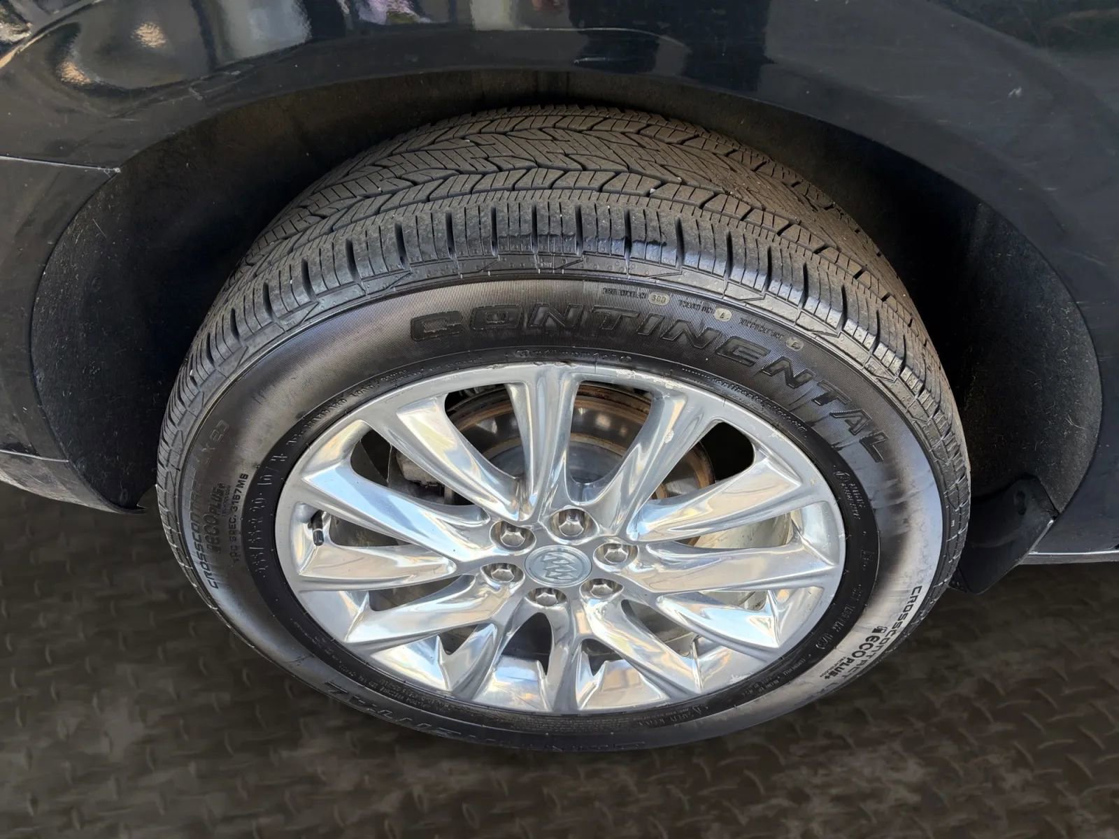 Used 2021 Buick Enclave Essence w/ Sound and Sites Package AWD/4WD image 42