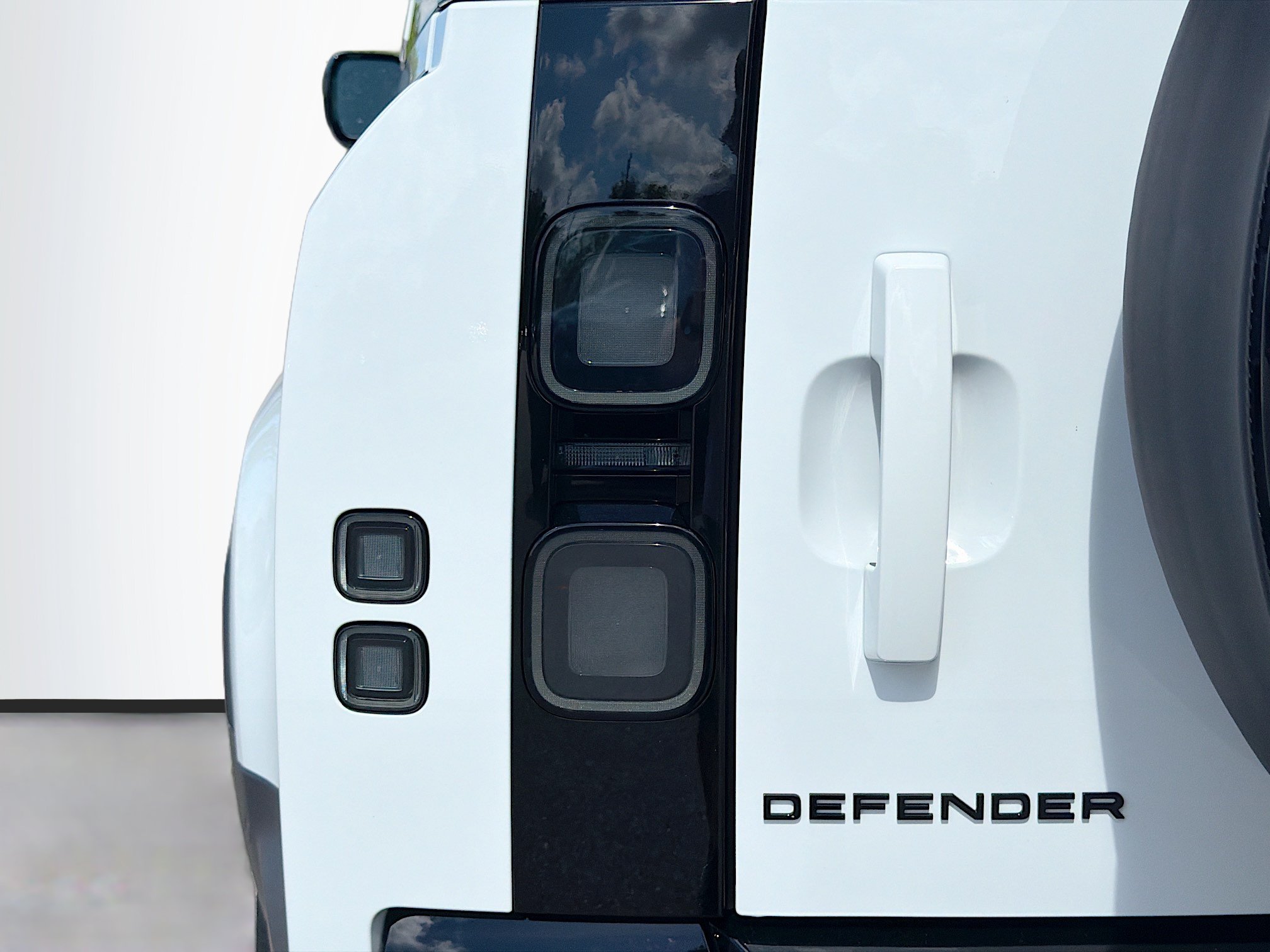 New 2026 Land Rover Defender 130 S AWD/4WD image 10