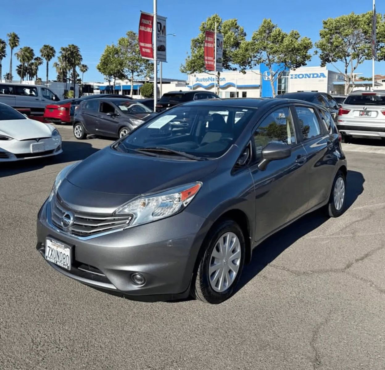 Used 2016 Nissan Versa Note S Plus FWD image 2