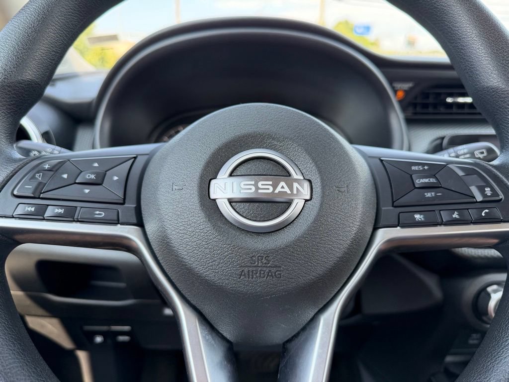 Used 2023 Nissan Kicks SV FWD image 15