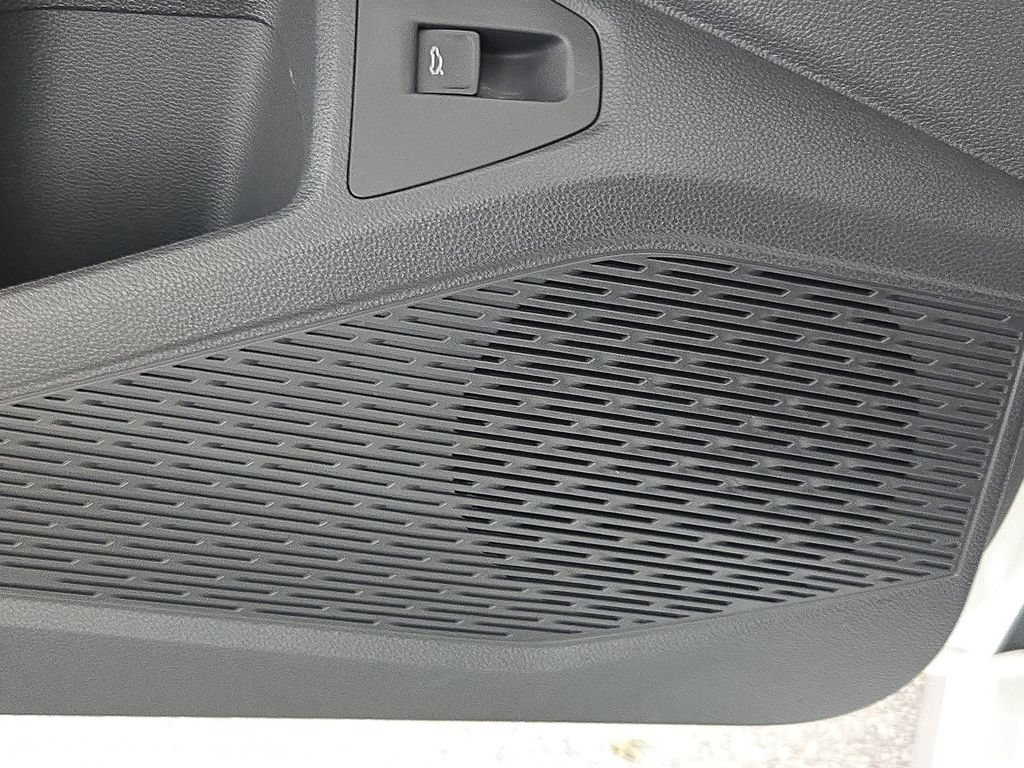 Used 2025 Volkswagen Jetta GLI Autobahn FWD image 28