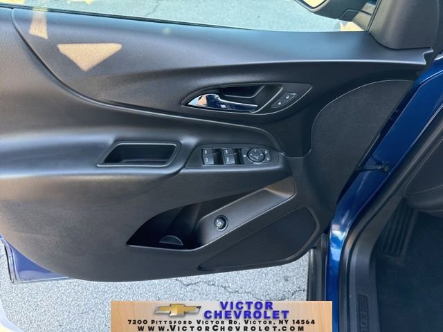 Used 2022 Chevrolet Equinox LT image 12