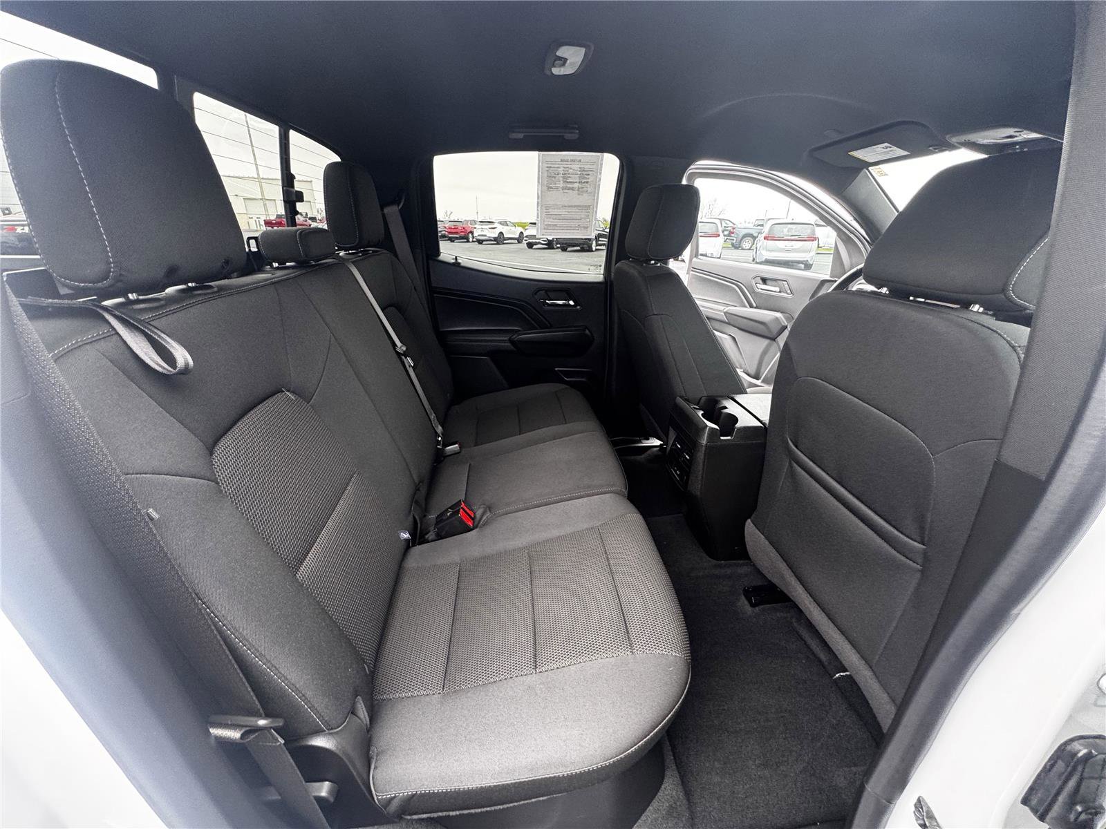 Used 2024 GMC Canyon Elevation w/ Convenience Package image 9