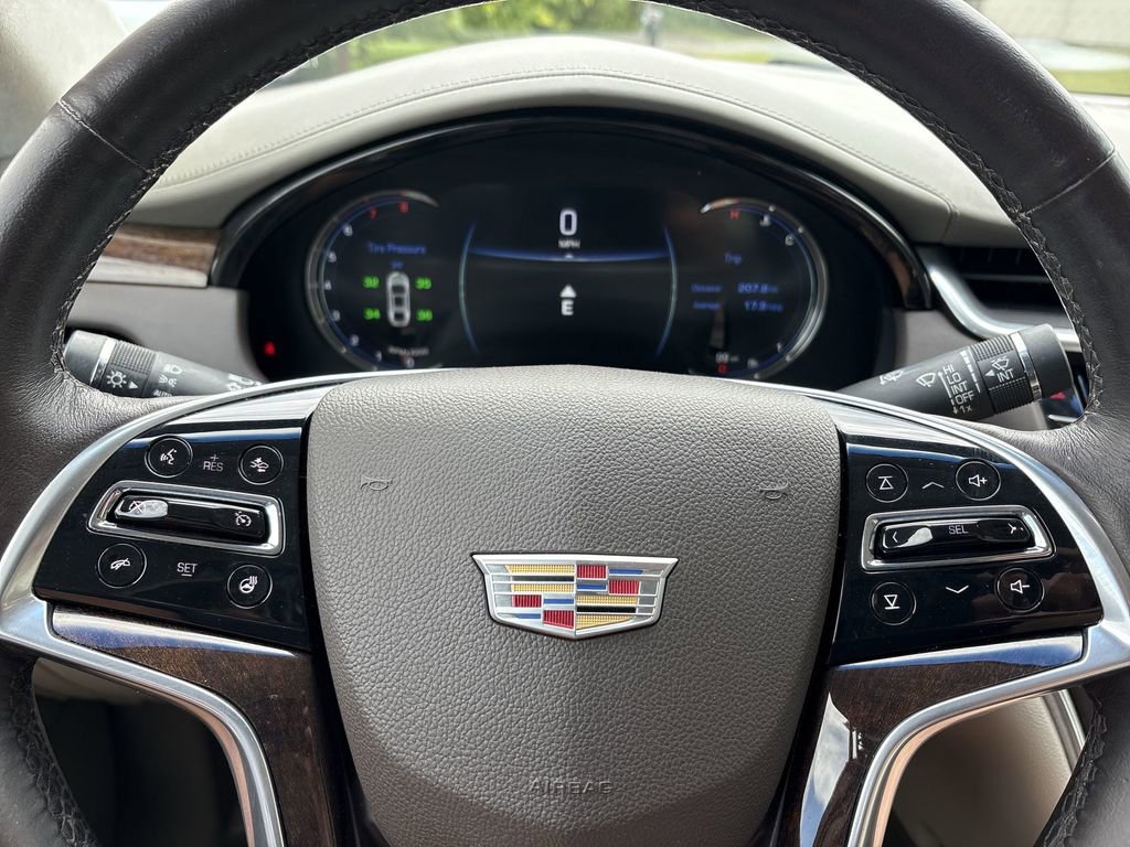 Used 2016 Cadillac XTS Platinum FWD image 12