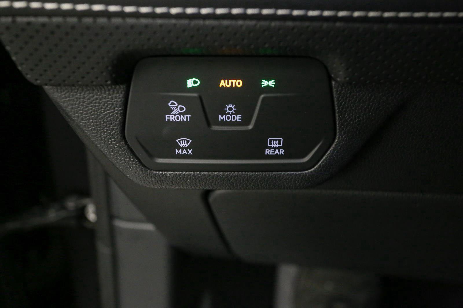 Certified 2025 Volkswagen Atlas SEL AWD/4WD image 42