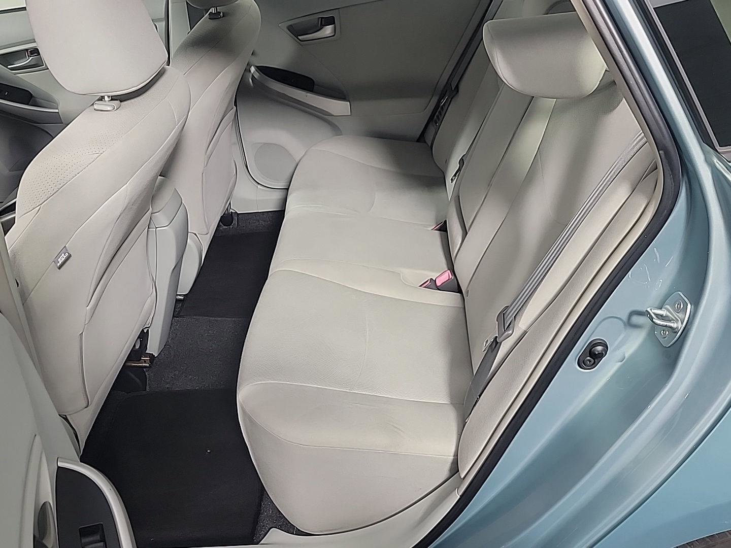 Used 2013 Toyota Prius Three image 17