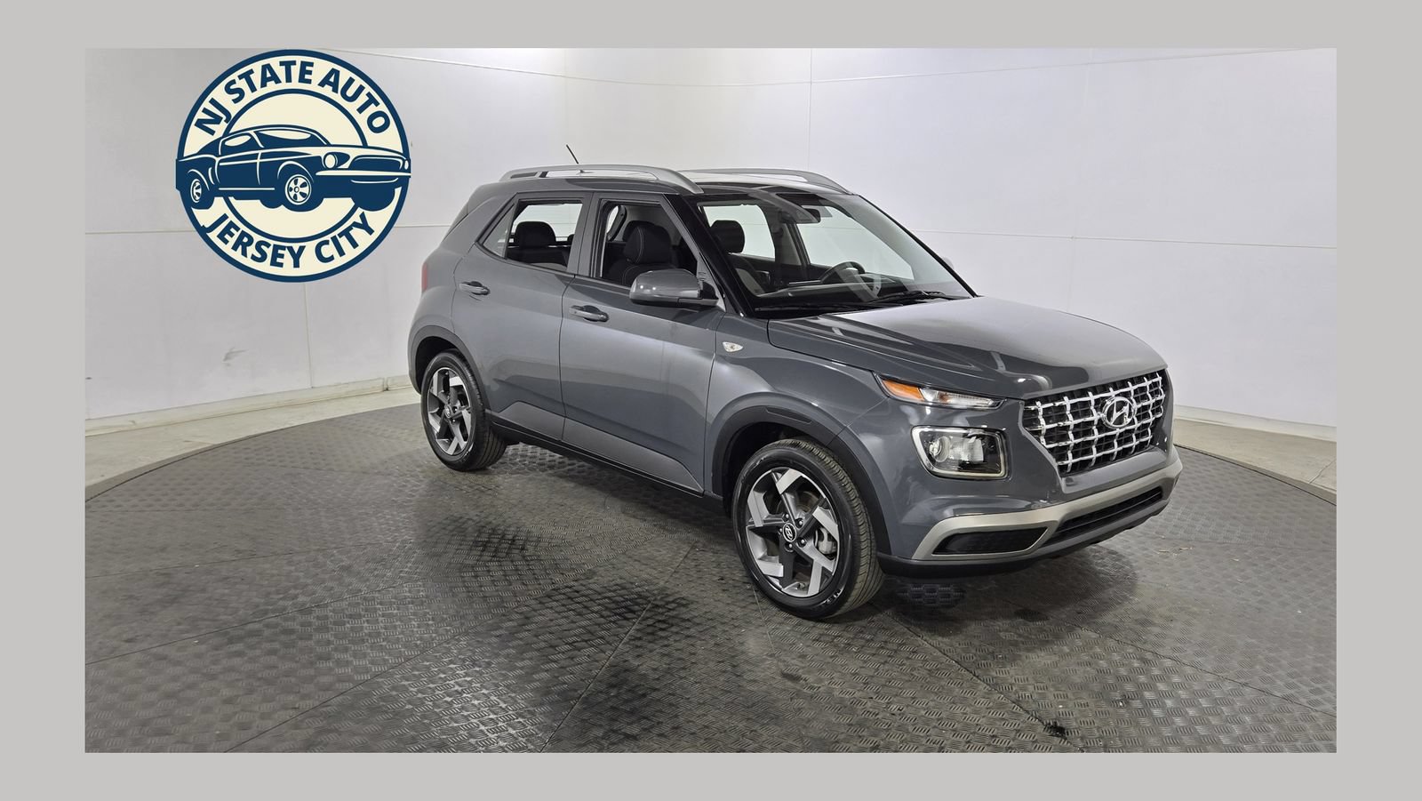 Used 2026 Hyundai Venue SEL FWD image 1