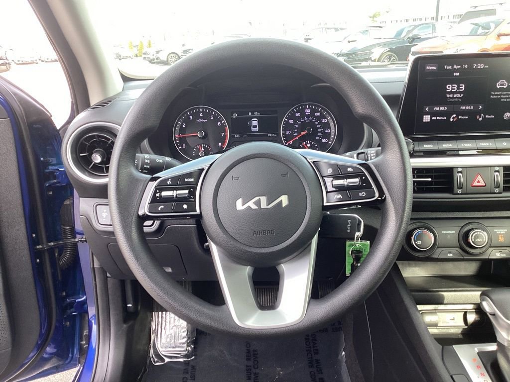 Used 2023 Kia Forte LXS w/ LXS Technology Package FWD image 15