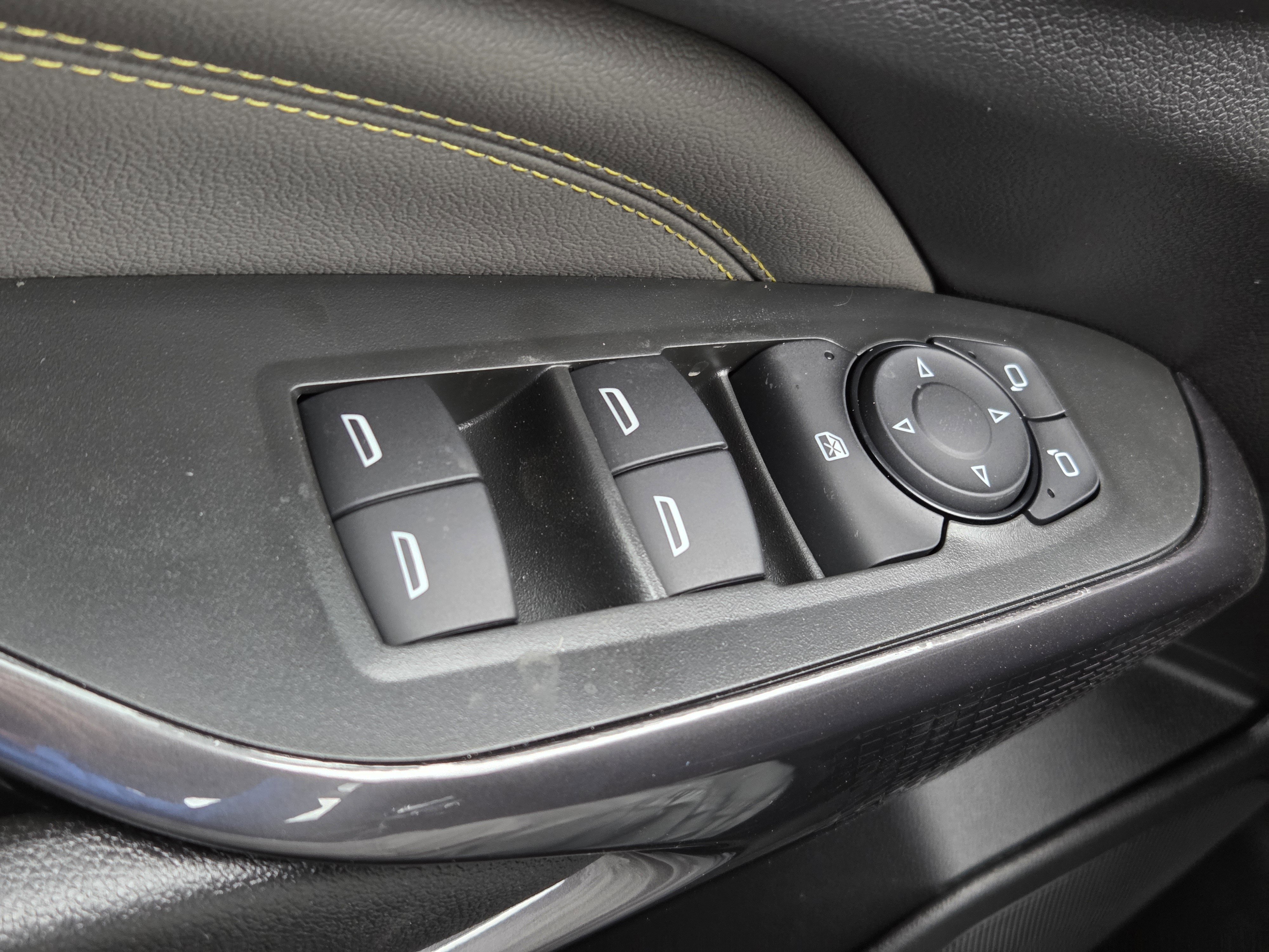 New 2026 Chevrolet Trax ACTIV w/ Sunroof Package FWD image 18