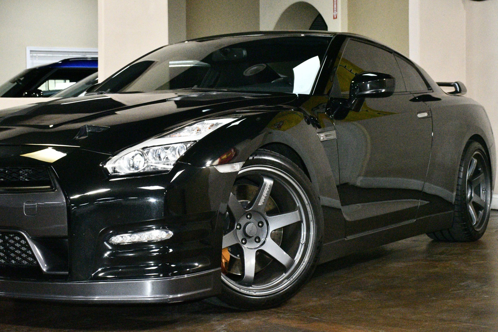 Used 2013 Nissan GT-R Black Edition AWD/4WD image 54