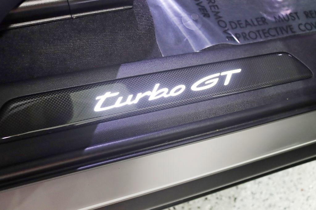 Used 2024 Porsche Cayenne Turbo GT AWD/4WD image 17