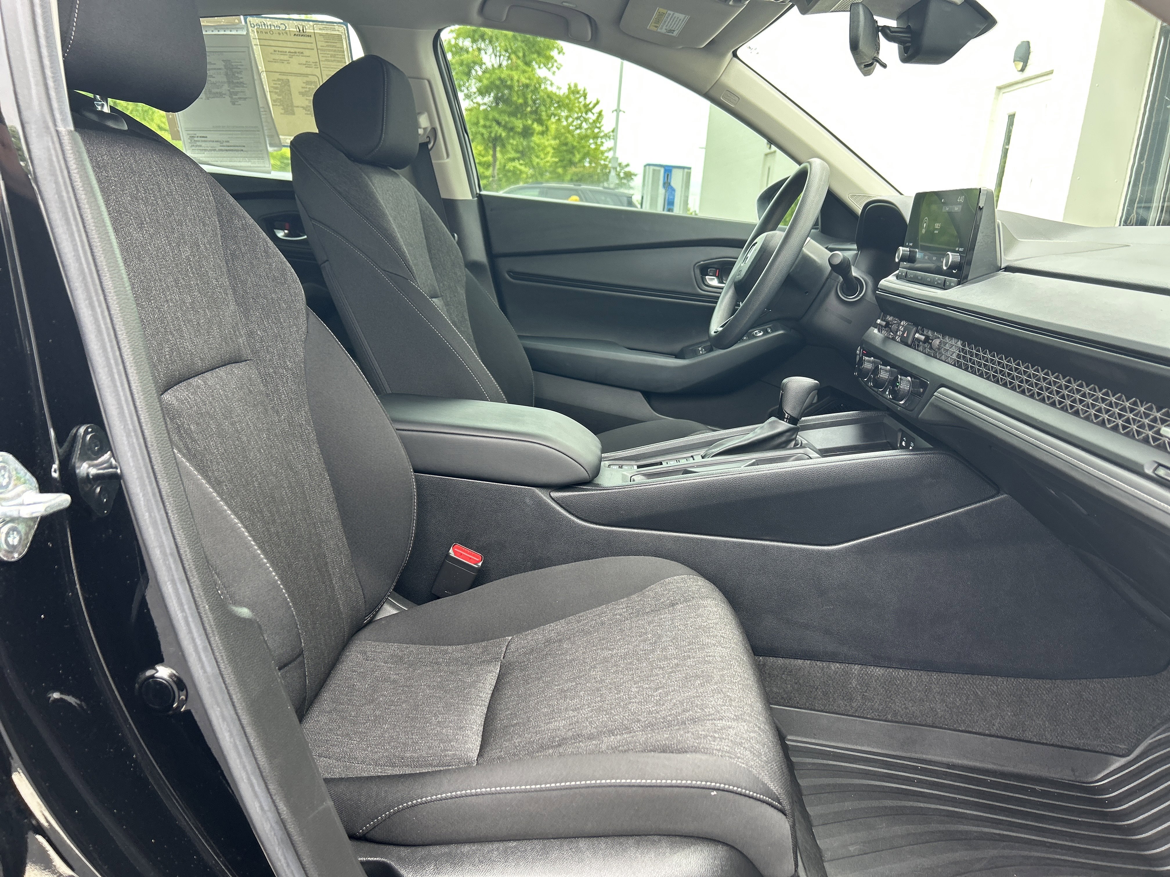 Certified 2025 Honda Accord SE image 31