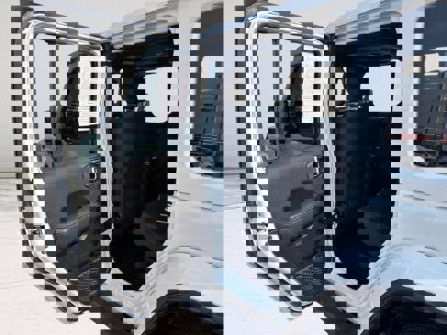 Used 2025 Jeep Wrangler Sahara 4xe image 18