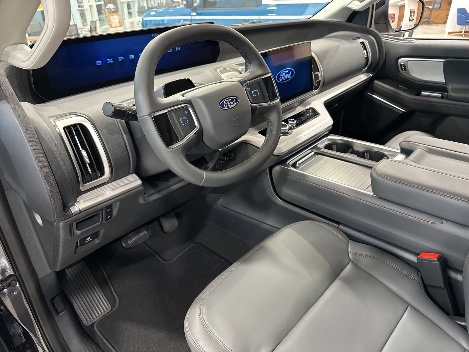 New 2025 Ford Expedition Active RWD image 8