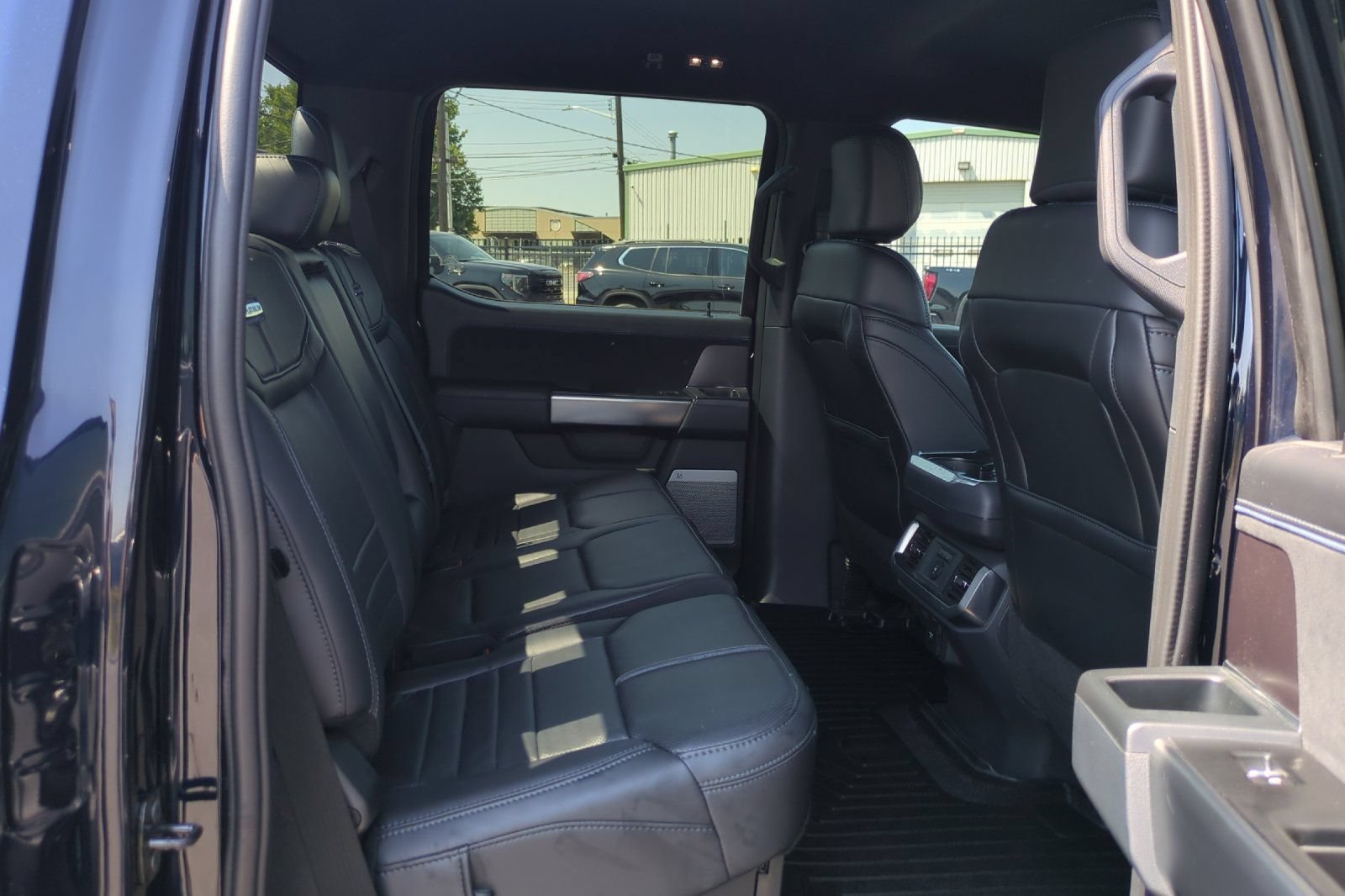 Used 2025 Ford F150 Platinum AWD/4WD image 17