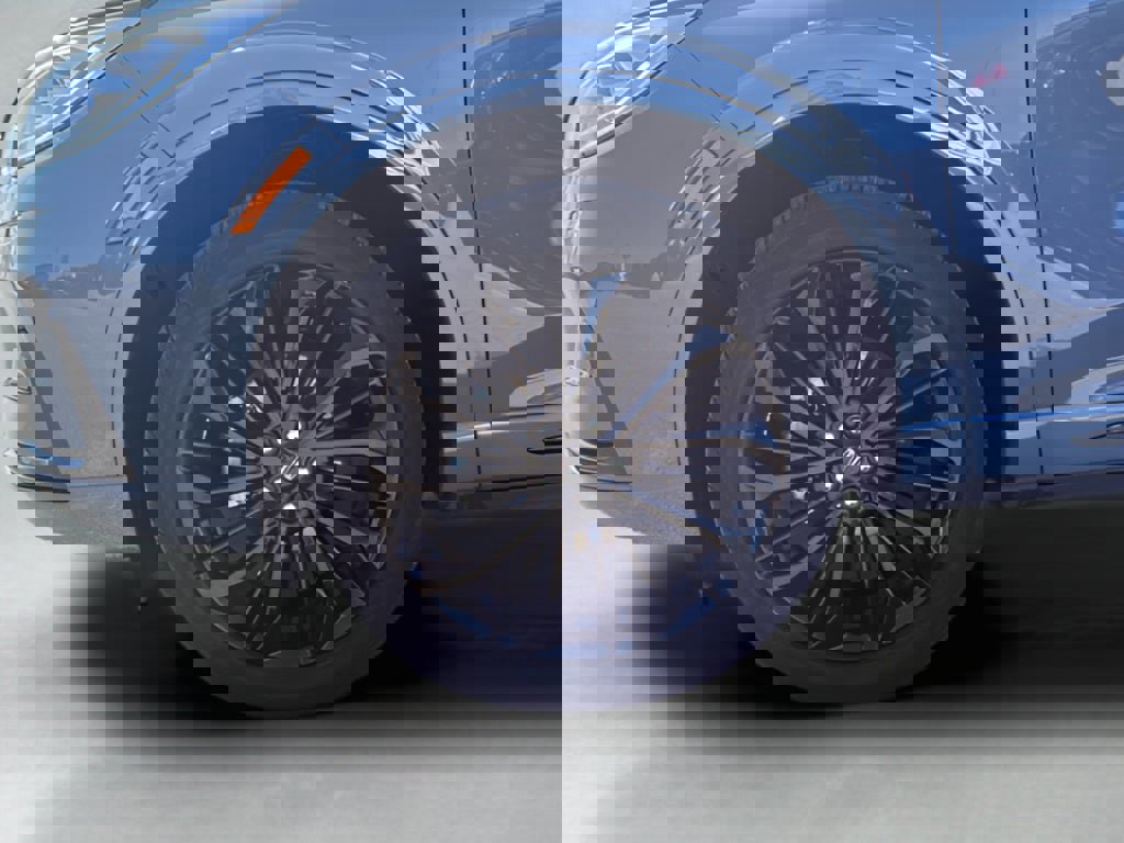 Used 2025 Lincoln Corsair Reserve w/ Jet Appearance Package image 22