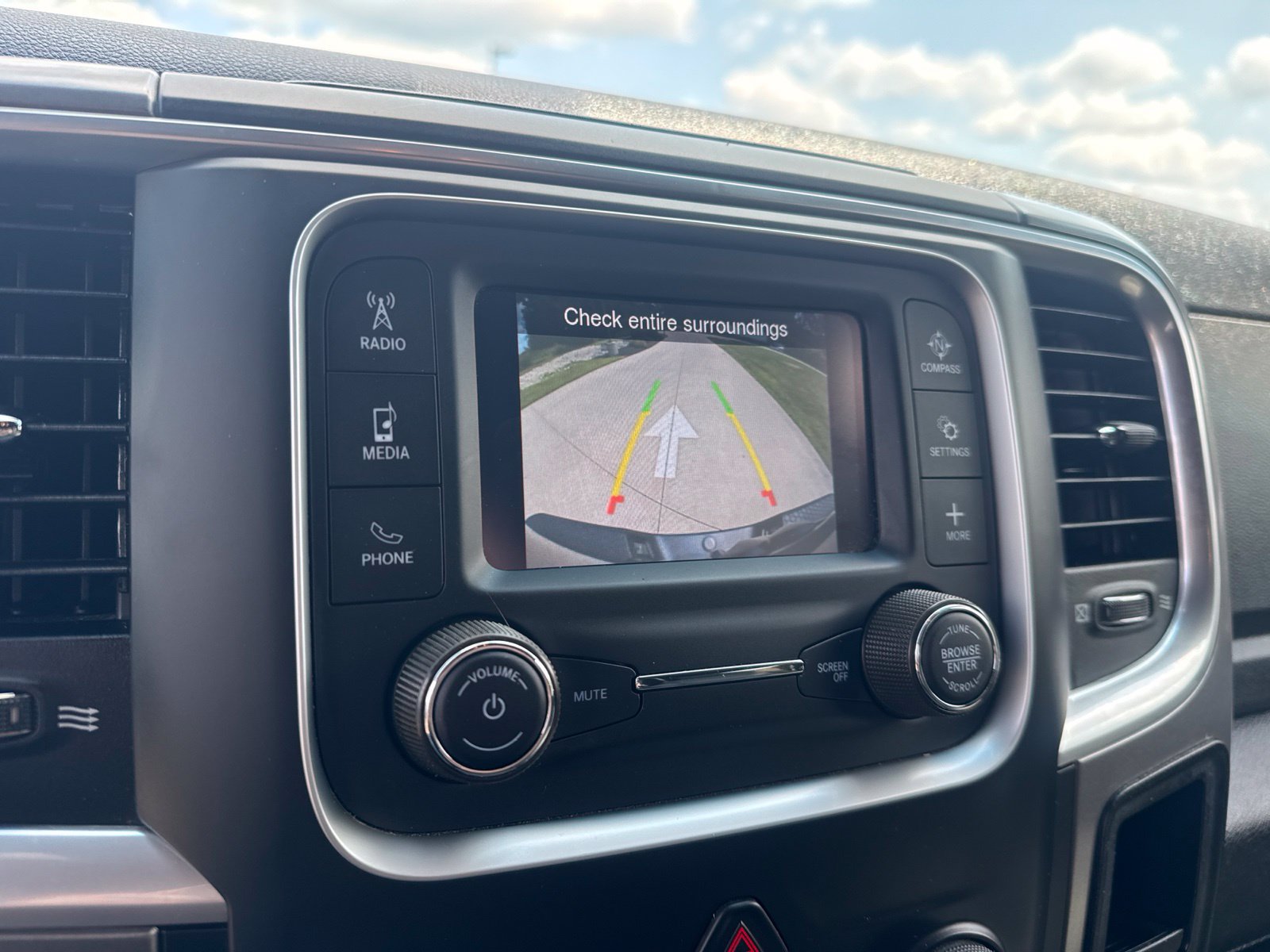 Used 2024 RAM 1500 Warlock AWD/4WD image 30