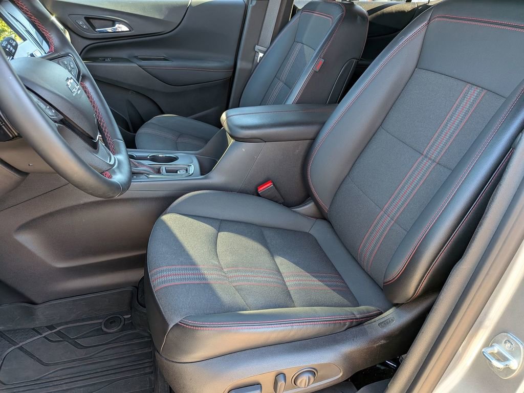 Used 2023 Chevrolet Equinox RS w/ LPO, Floor Liner Package AWD/4WD image 12