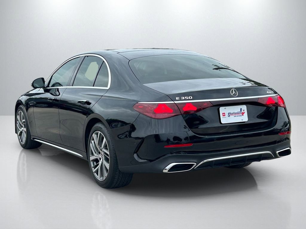 Used 2024 Mercedes-Benz E 350 4MATIC Sedan image 7