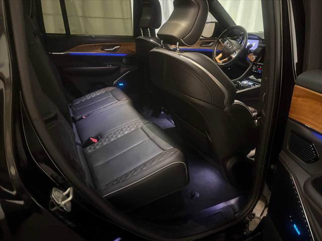 Certified 2023 Jeep Grand Cherokee Summit image 26