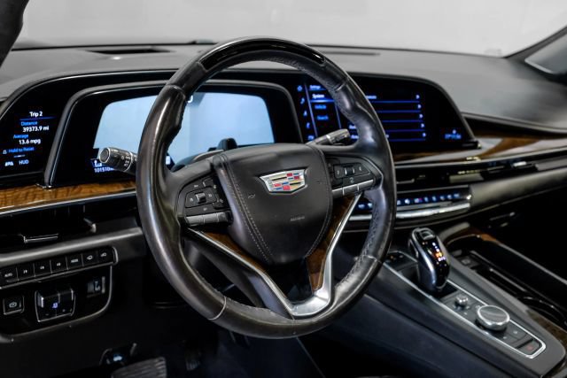Used 2022 Cadillac Escalade ESV Sport Platinum w/ Heavy-Duty Trailer Package AWD/4WD image 23