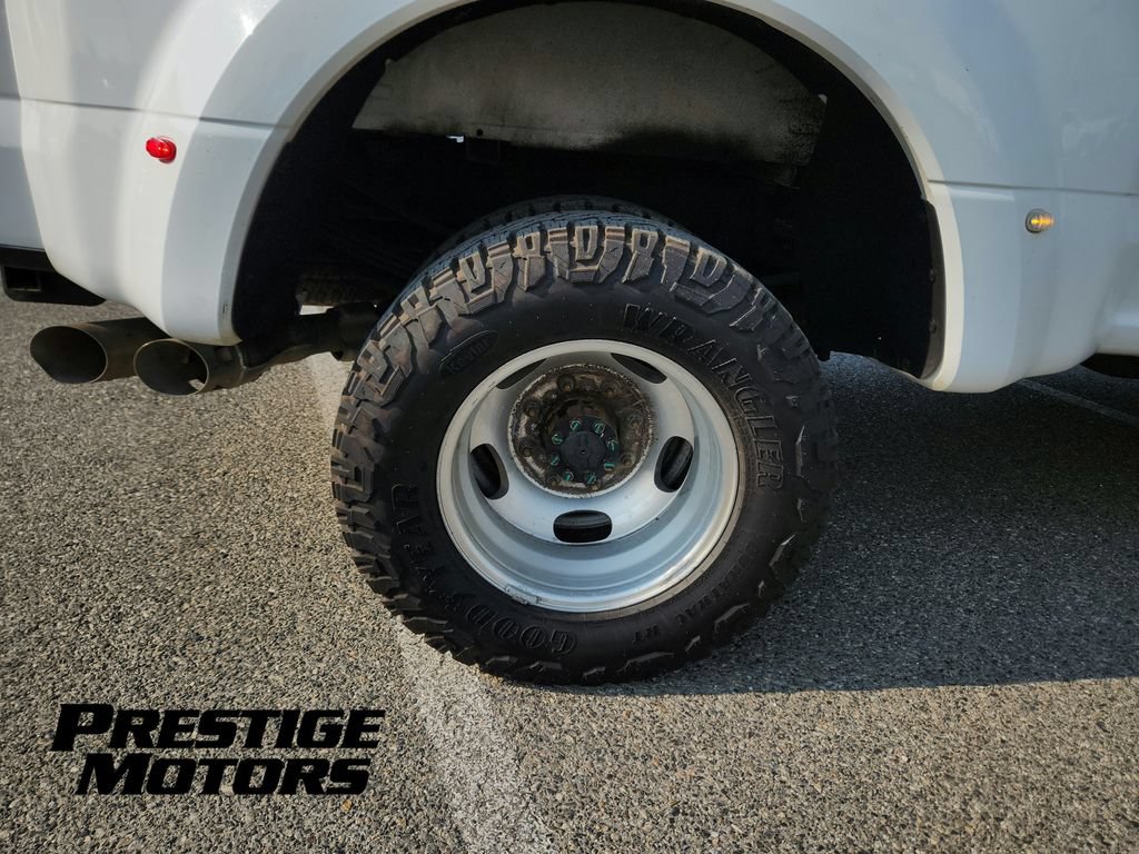 Used 2020 Ford F350 XLT w/ XLT Premium Package AWD/4WD image 28