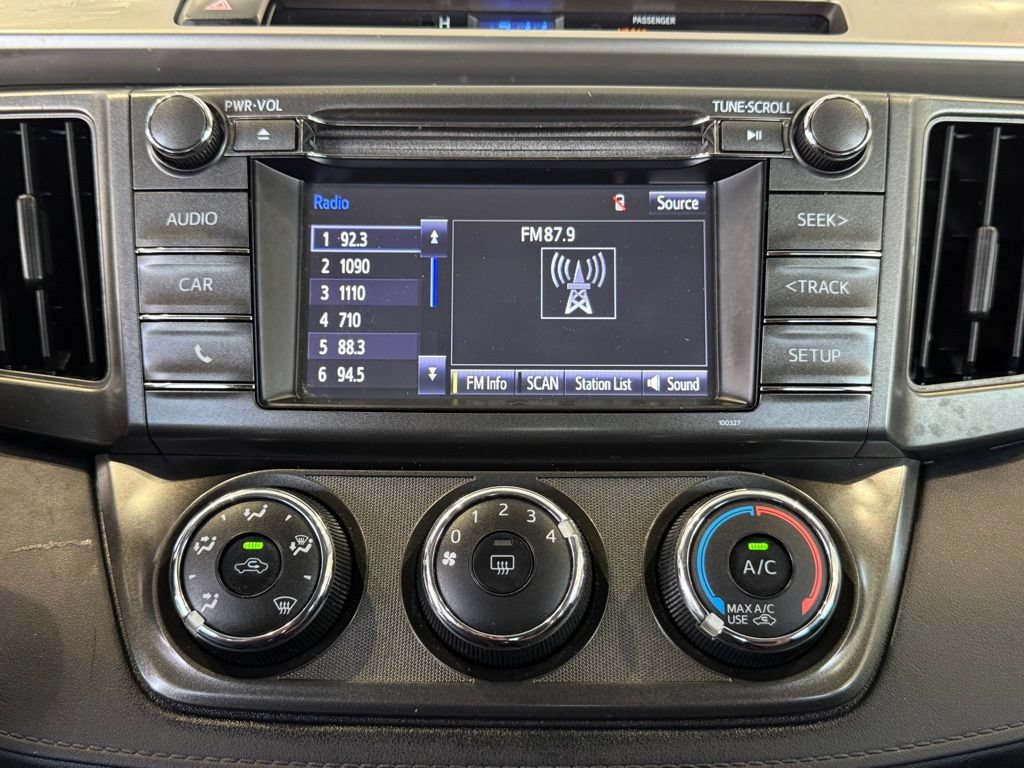 Used 2014 Toyota RAV4 LE FWD image 27
