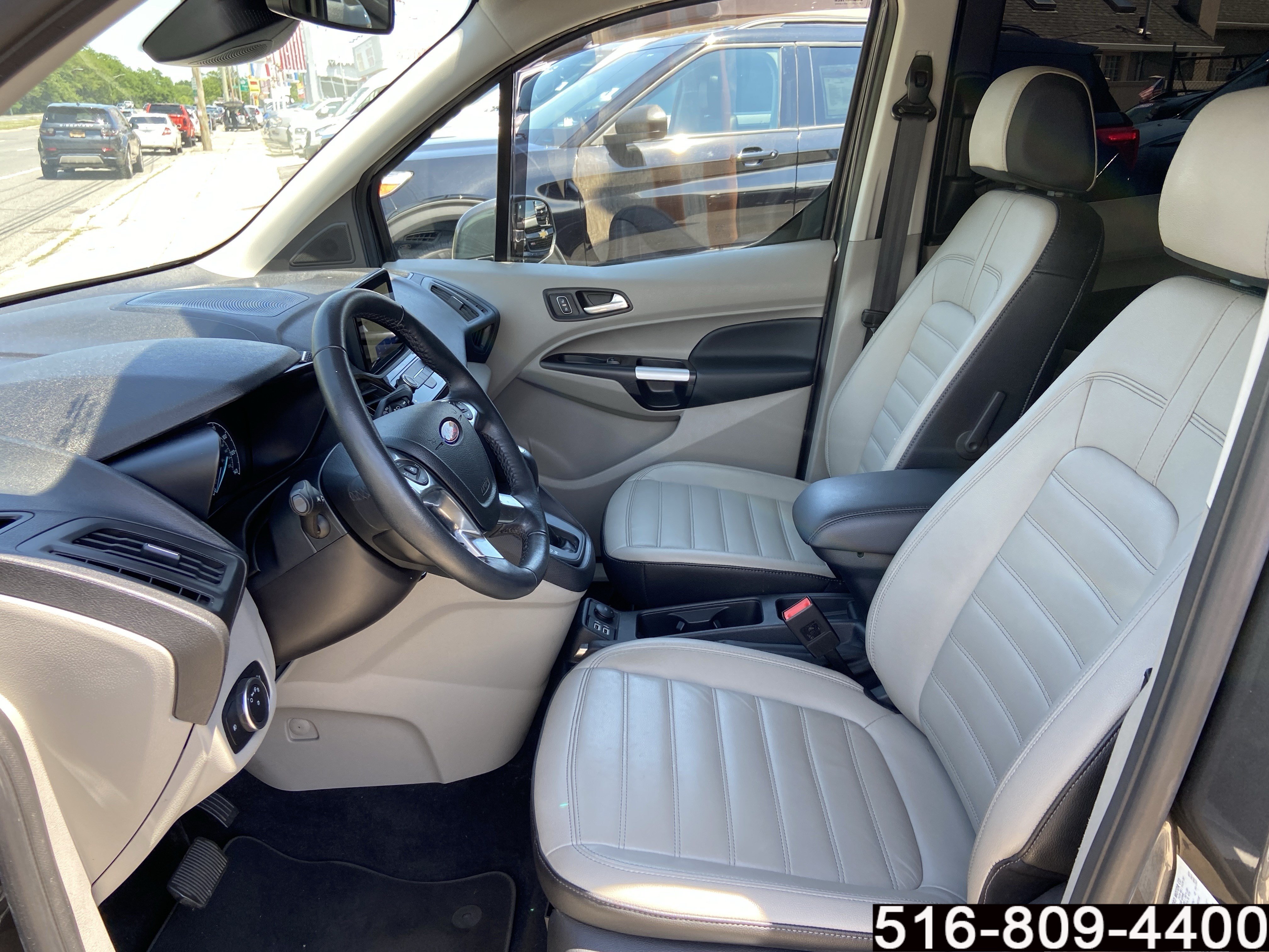 Used 2022 Ford Transit Connect Titanium FWD image 21