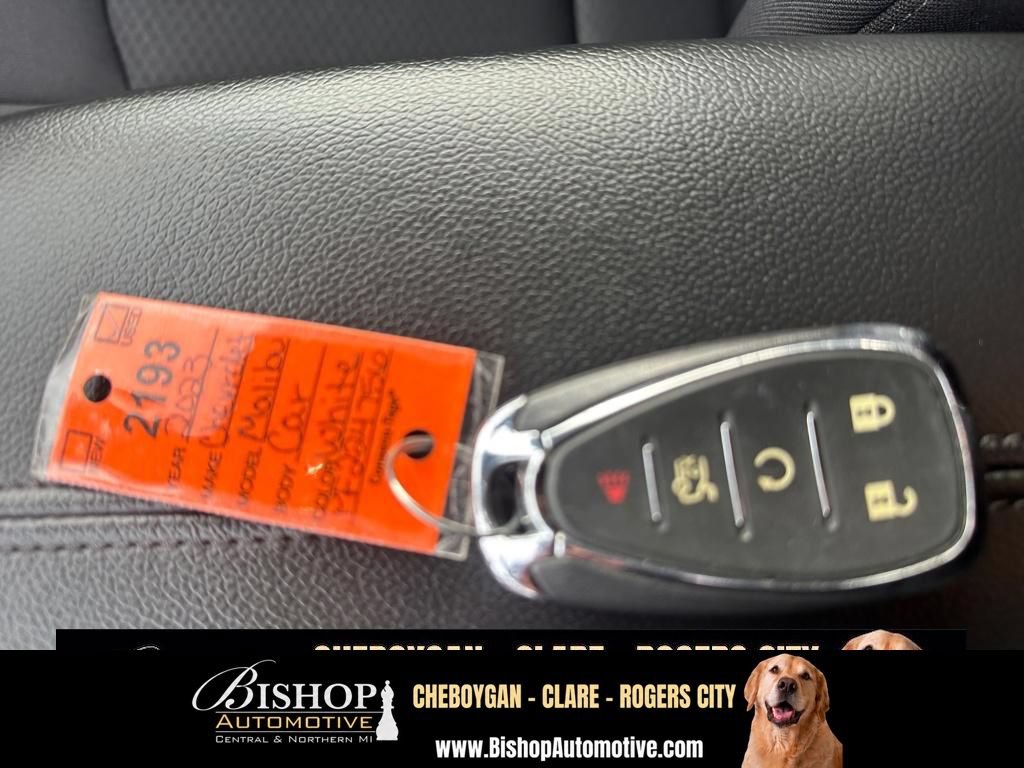 Used 2023 Chevrolet Malibu LT FWD image 8