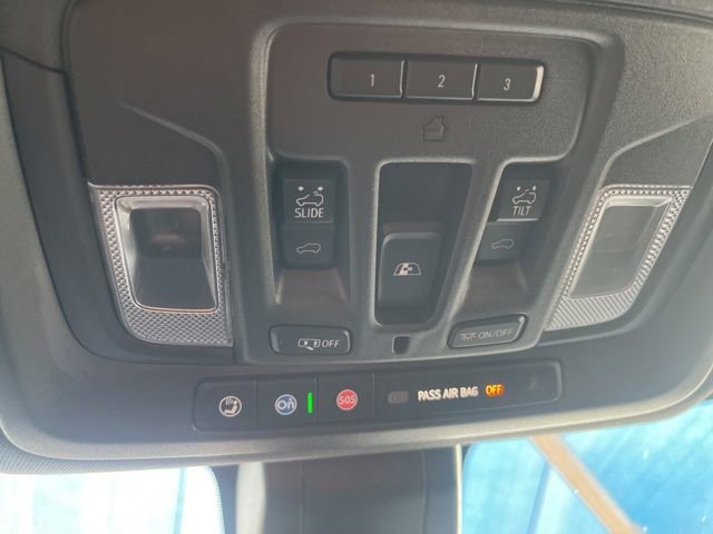 Used 2021 GMC Sierra 3500 AT4 w/ AT4 Premium Plus Package AWD/4WD image 15
