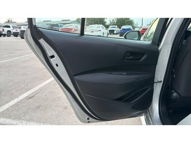 Used 2023 Toyota Corolla LE FWD image 33